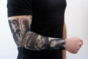 Tattoo Ärmel Strümpfe Surrender
